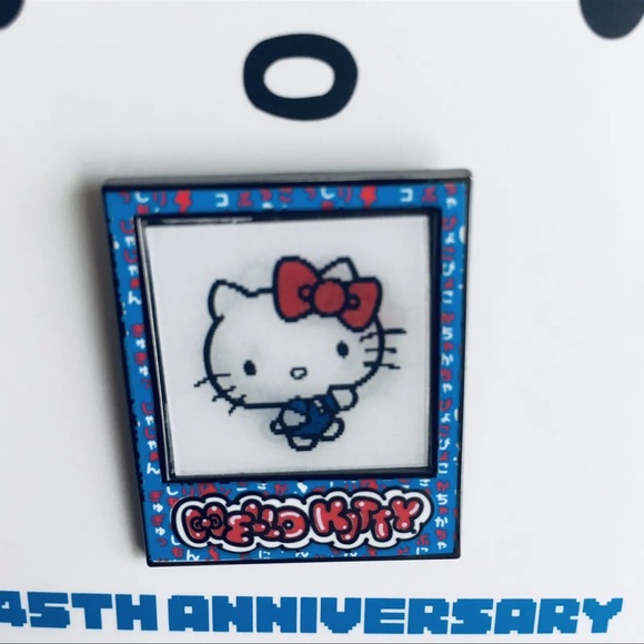 New Sanrio Friend Of The Month Pin Hello Kitty Walking  AUGUST 2019 Anniversary - Picture 3 of 5